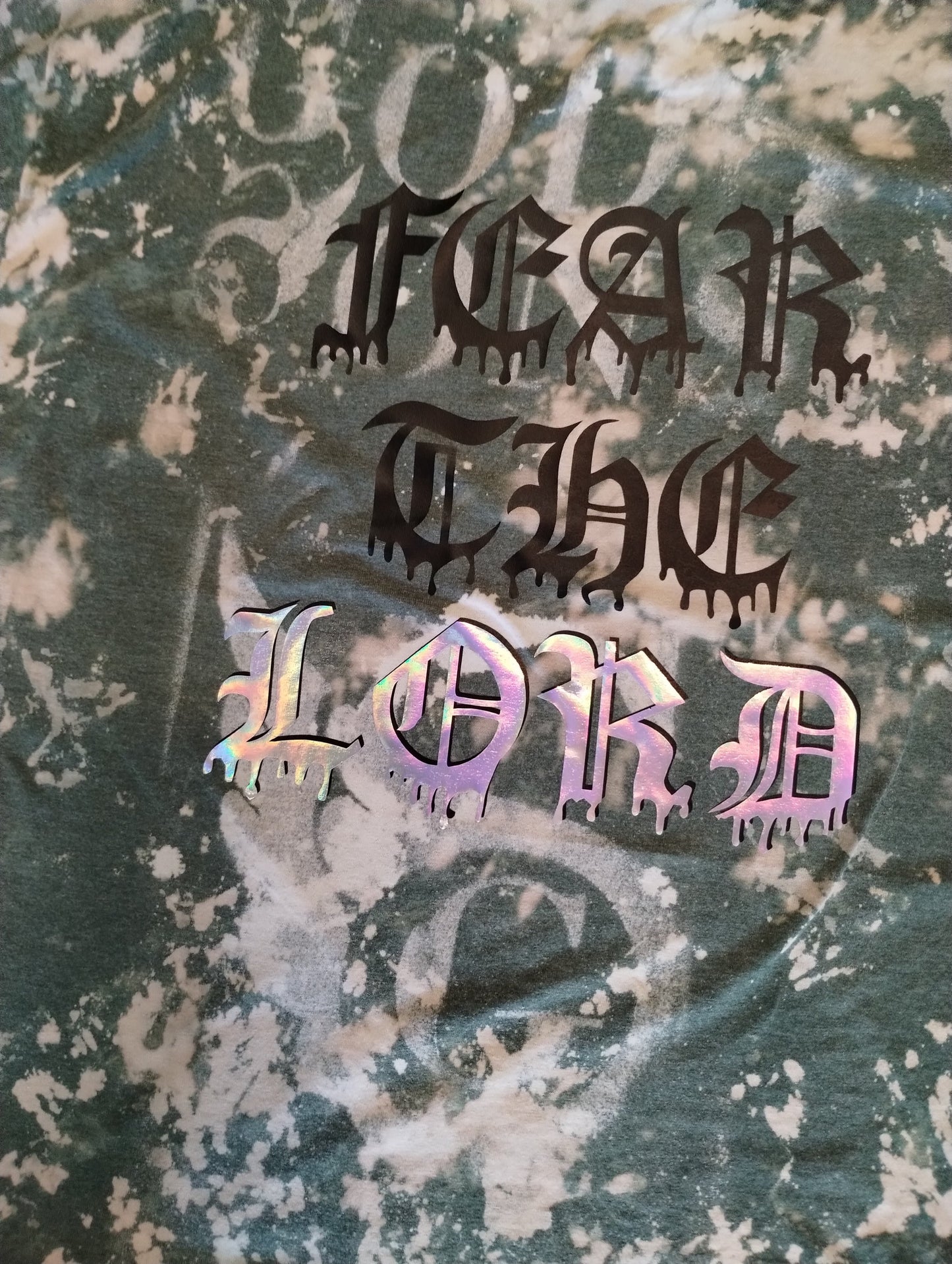 Fear the Lord" T-shirt - Green/Cream